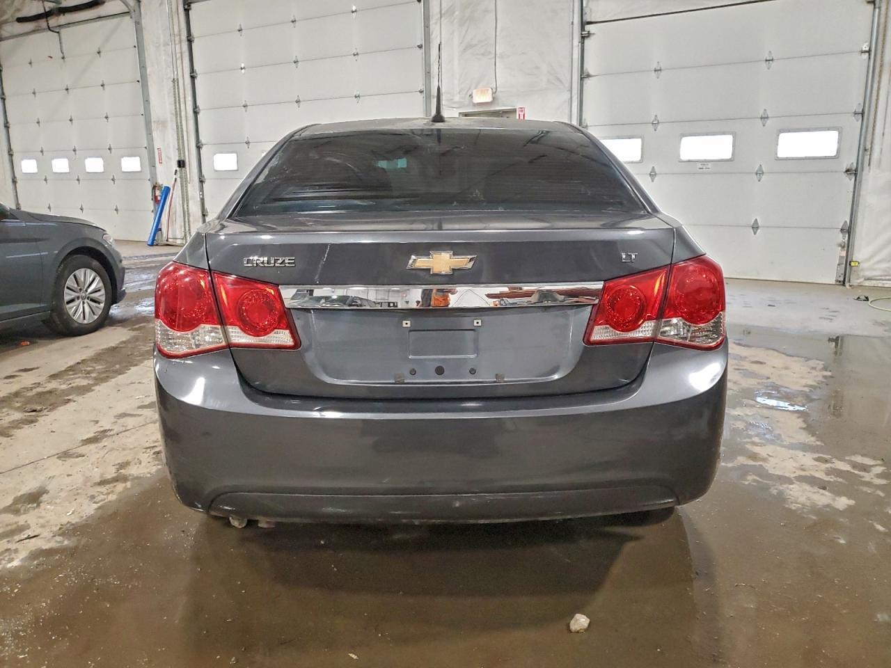 2013 Chevrolet Cruze Lt - Image 6