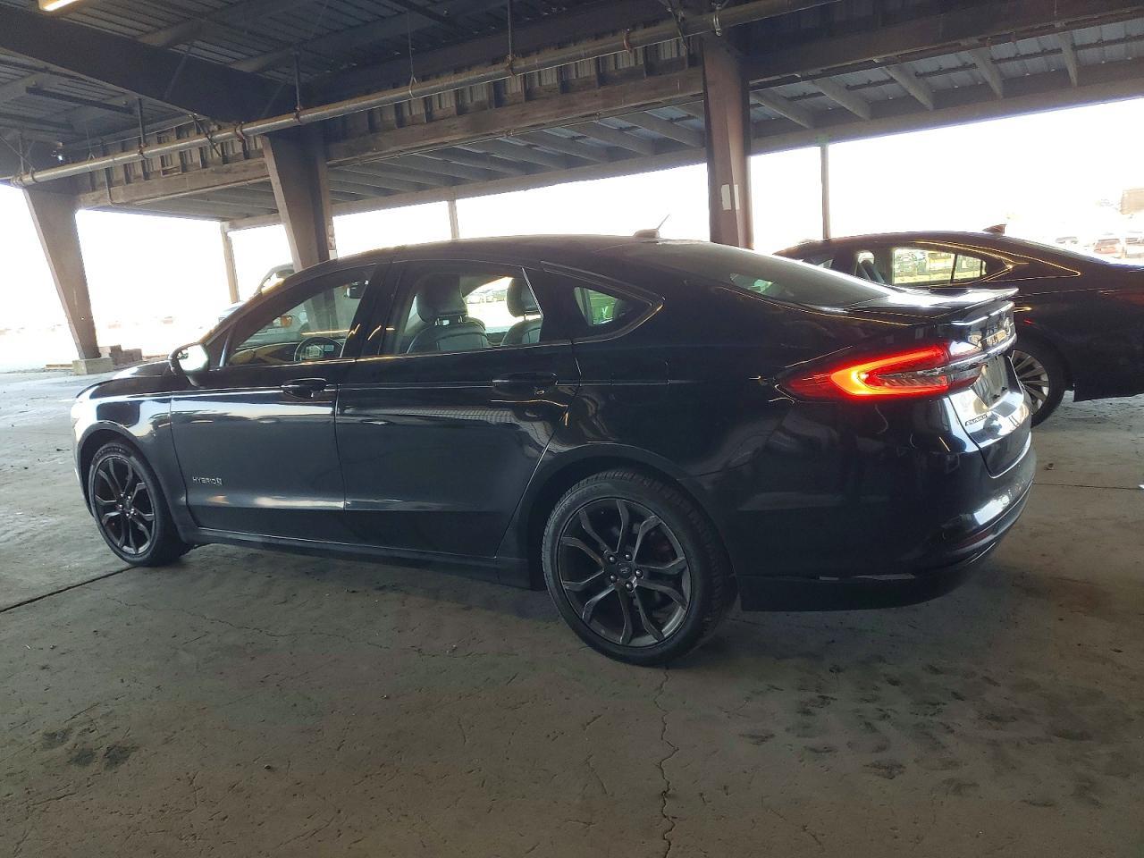 2018 Ford Fusion Se Hybrid - Фото 2
