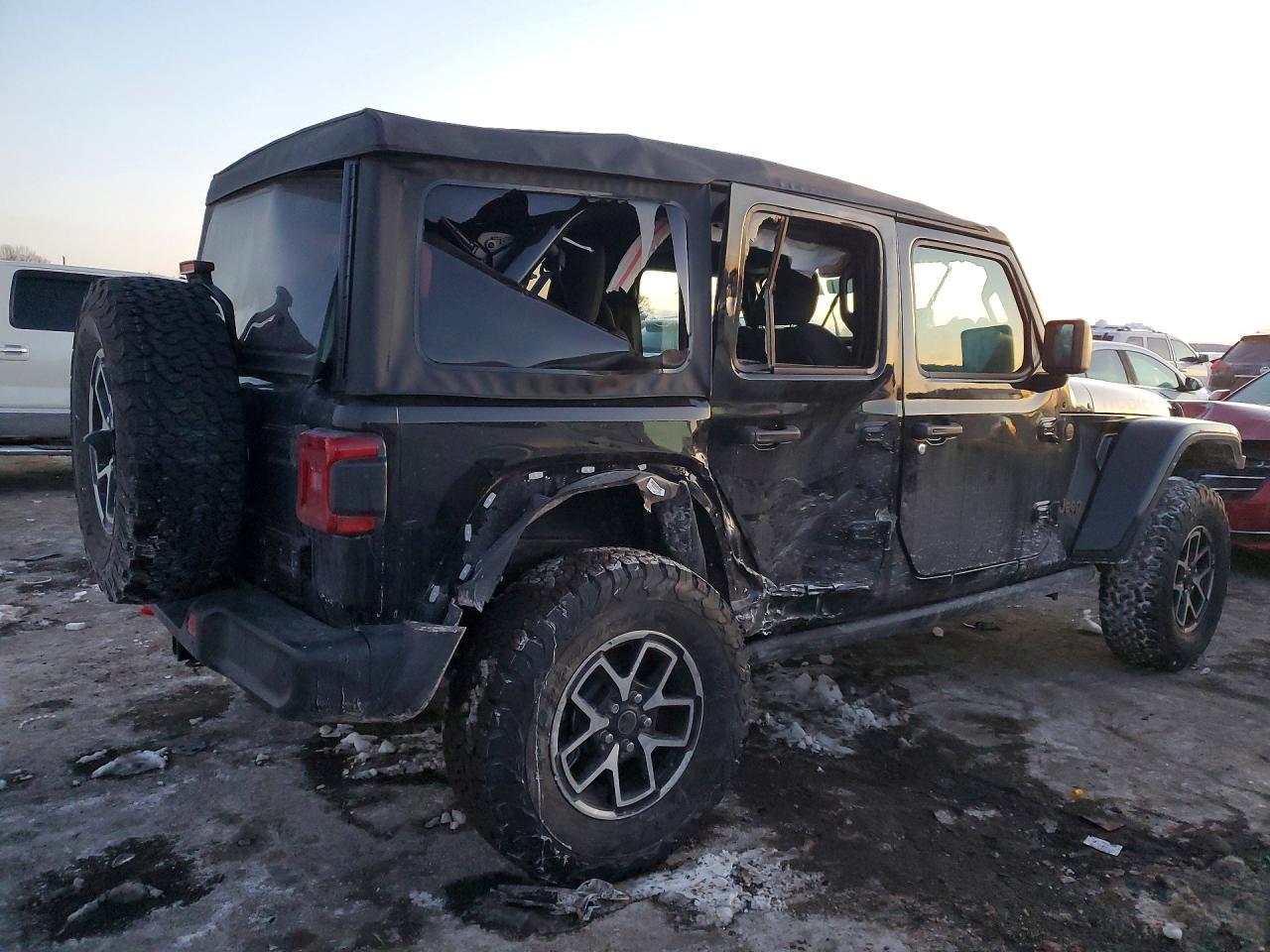 2025 Jeep Wrangler Rubicon - Фото 3