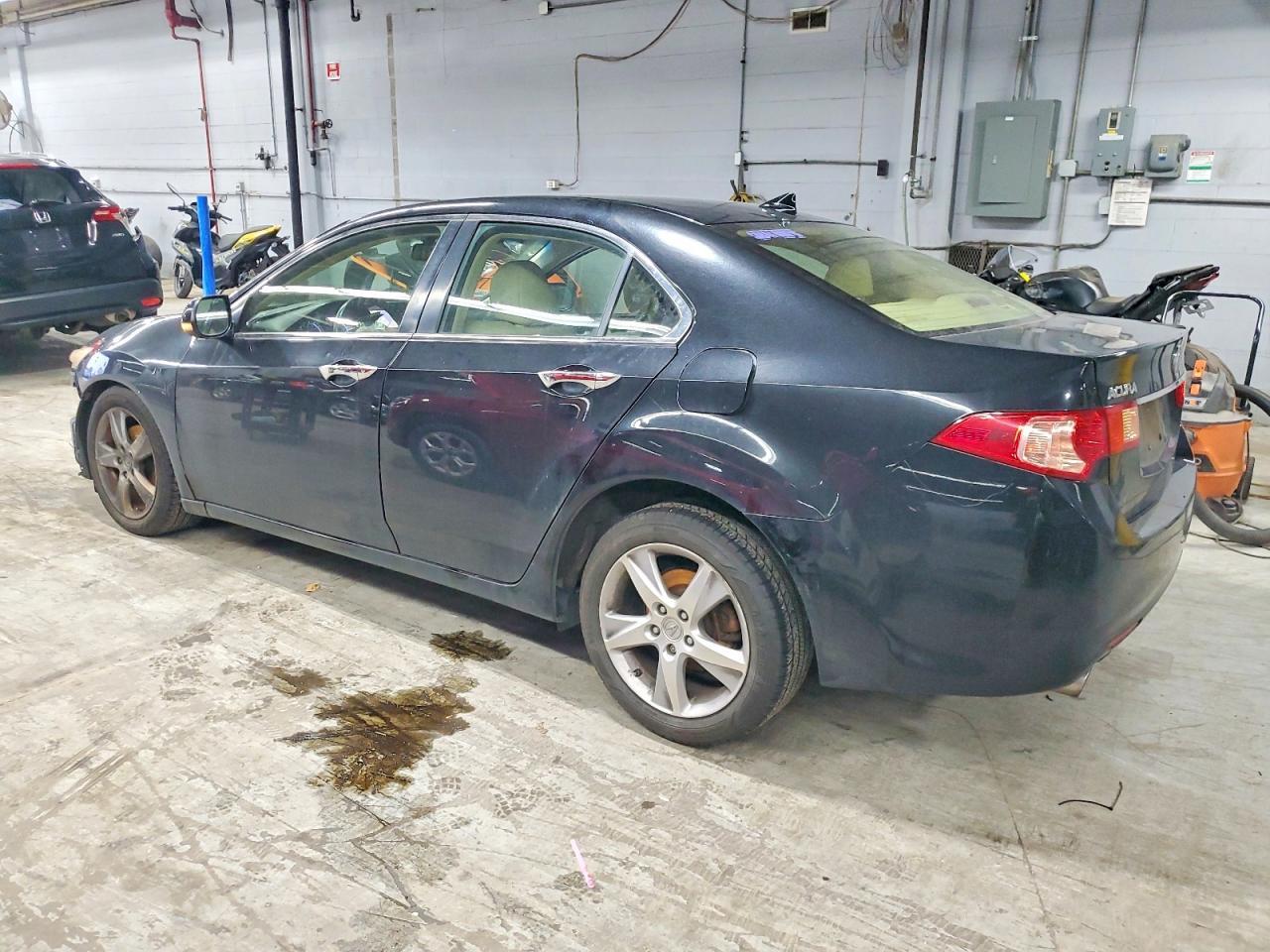 2012 Acura Tsx Tech - Image 2