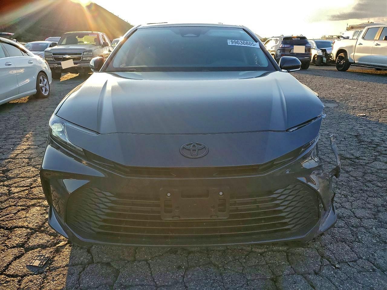 2025 Toyota Camry Le - Фото 5