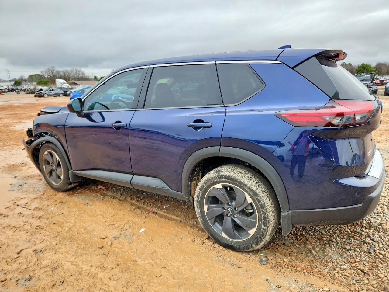 2025 Nissan Rogue Sv - Image 2