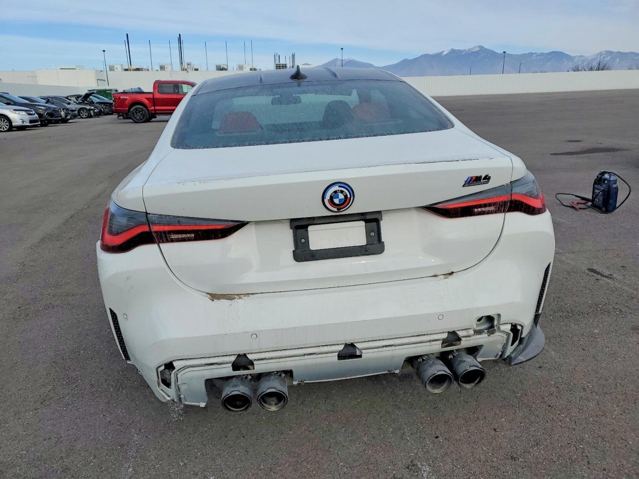 2022 BMW M4 Competition - Фото 6