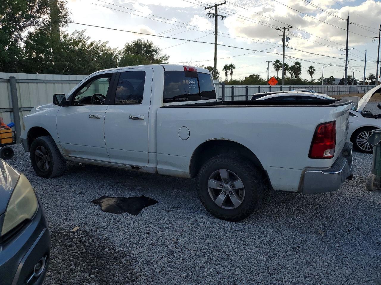 2013 Ram 1500 Slt - Фото 2