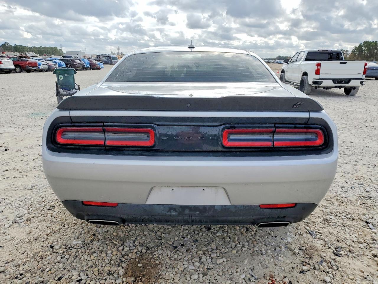 2022 Dodge Challenger Gt - Image 6