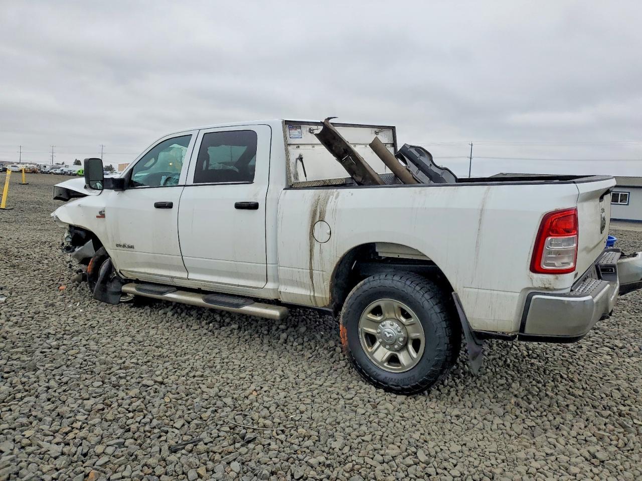 2022 Ram 2500 Tradesman - Image 2