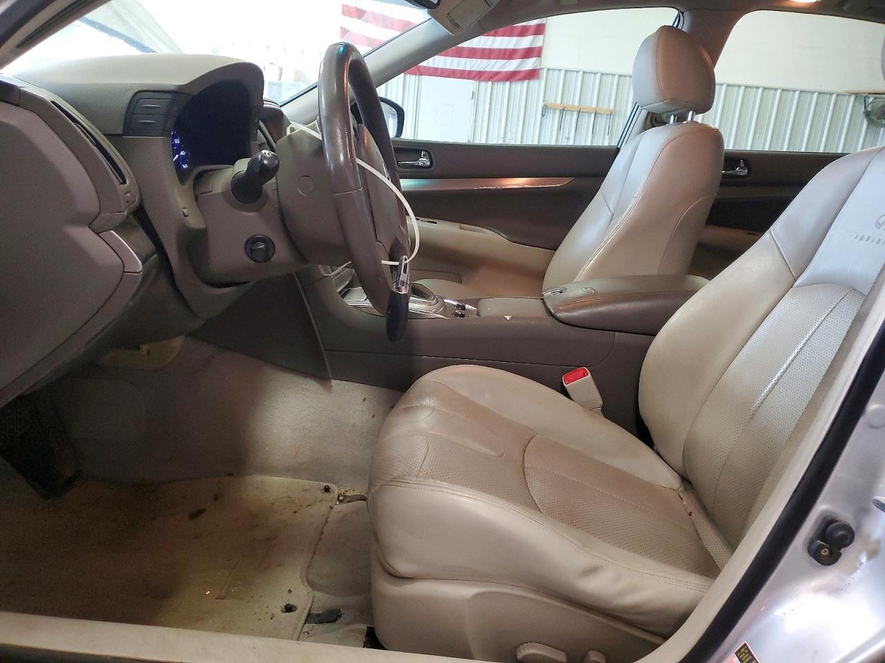 2010 Infiniti G 37S - Фото 7