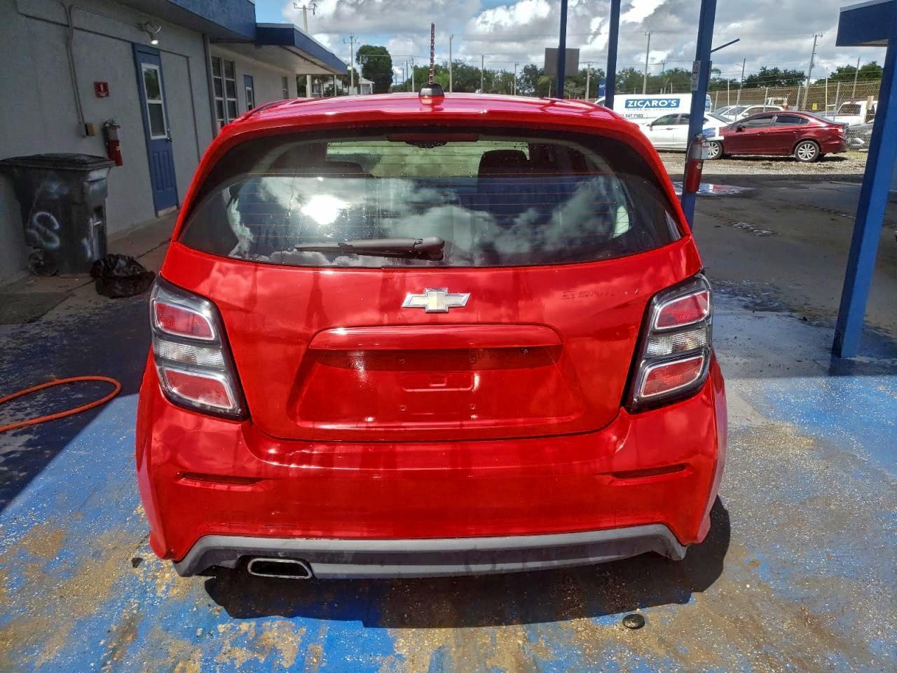 2017 Chevrolet Sonic Lt - Image 6