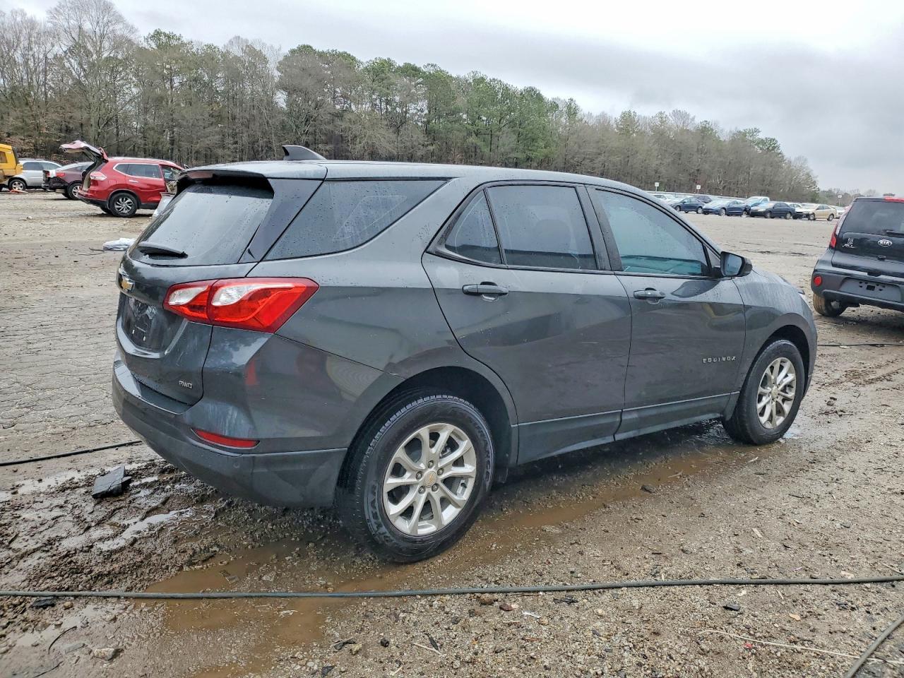 2021 Chevrolet Equinox - Image 3
