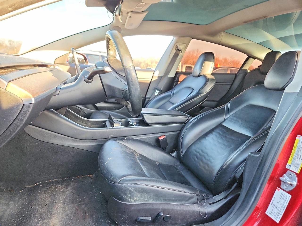 2018 Tesla Model 3 - Image 7