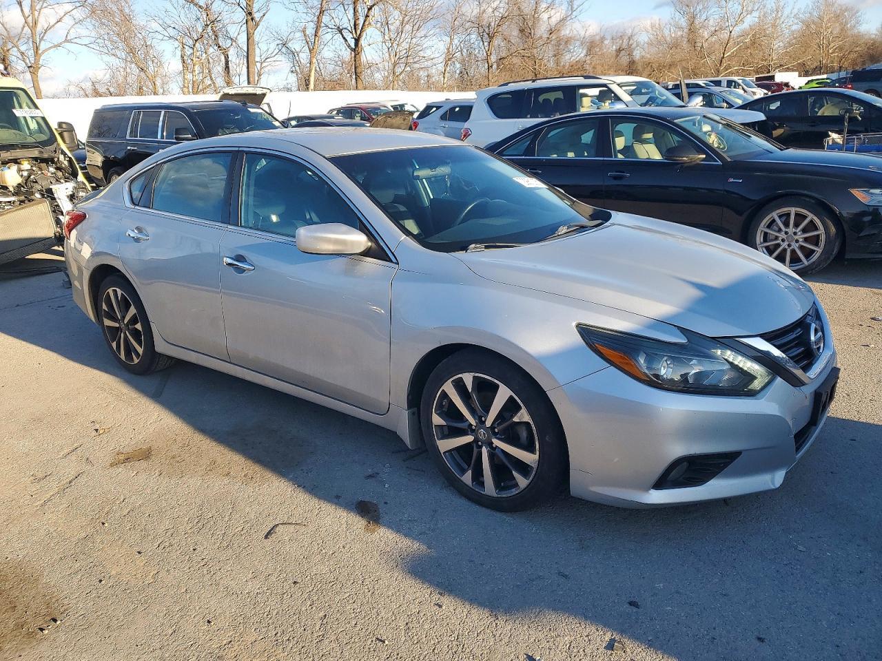 2016 Nissan Altima 2.5 - Фото 4