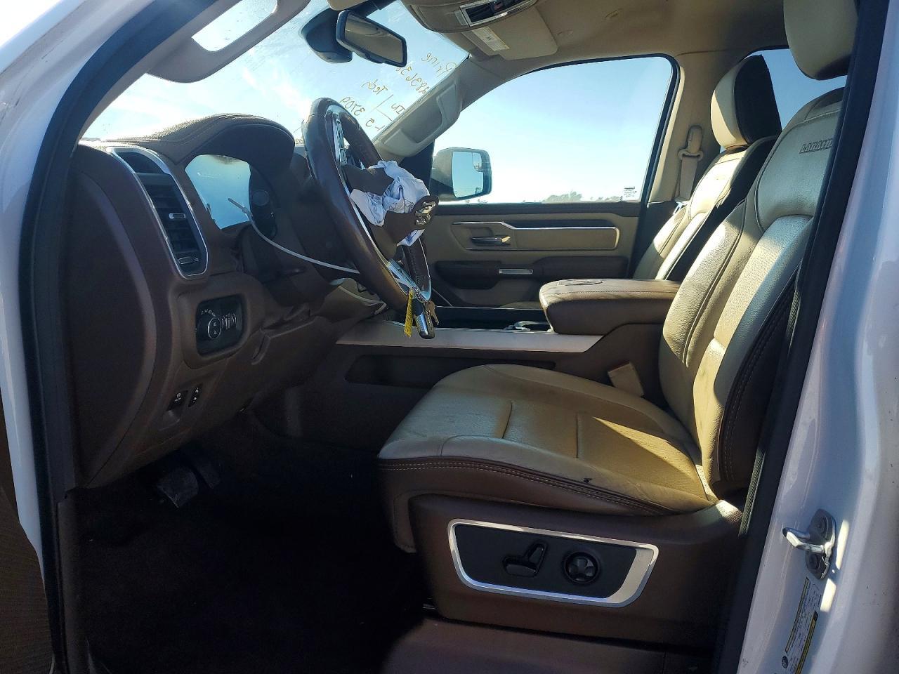2020 Ram 1500 Laramie - Фото 7