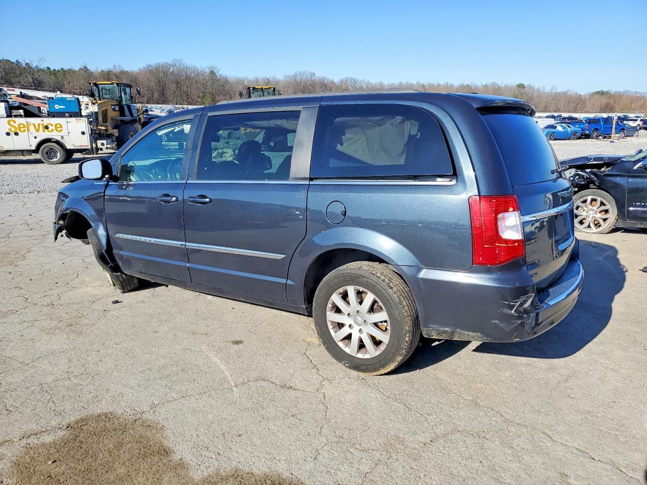 2014 Chrysler Town & Country Touring - Фото 2