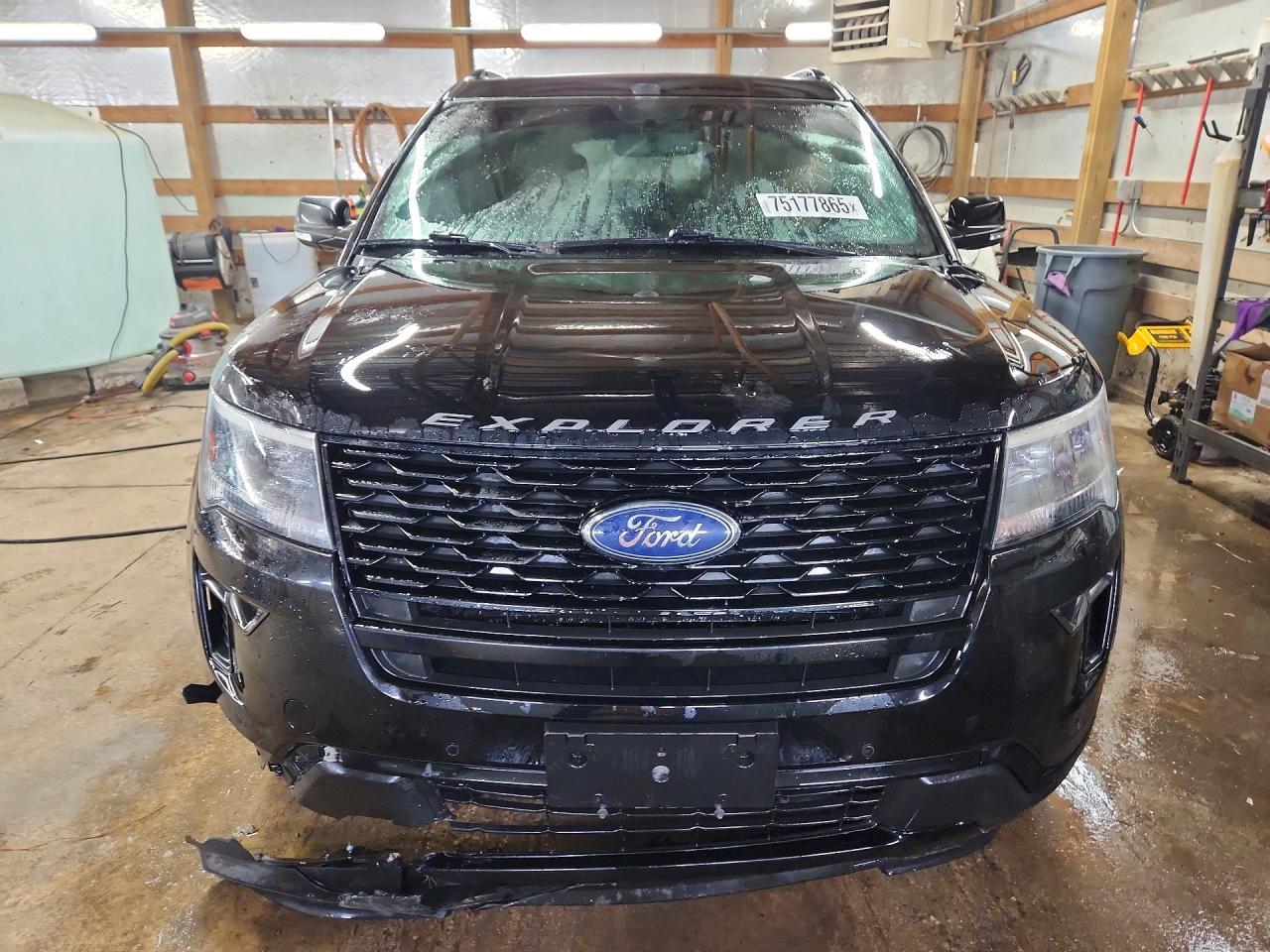 2018 Ford Explorer Sport - Фото 5