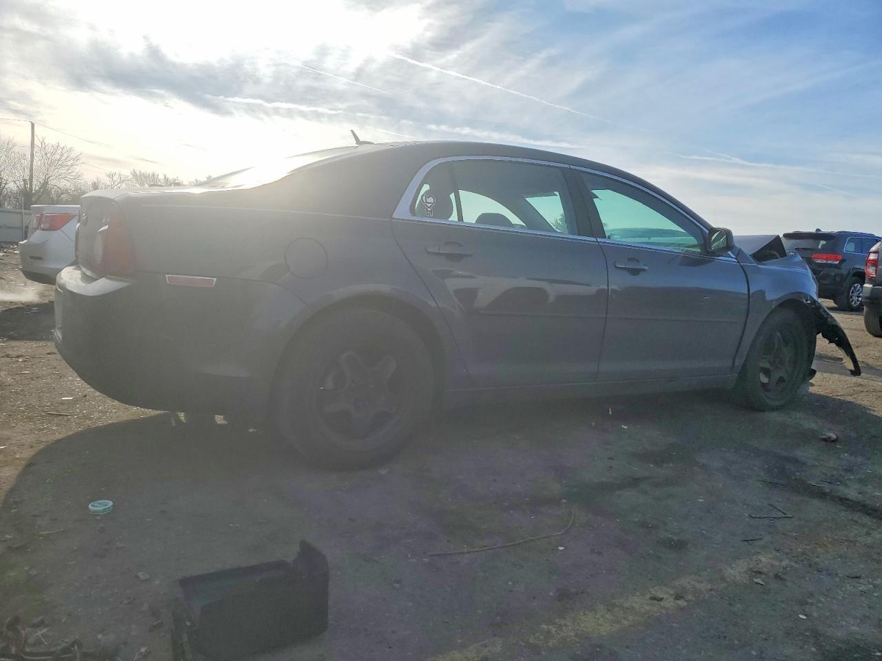 2010 Chevrolet Malibu Ls - Фото 3