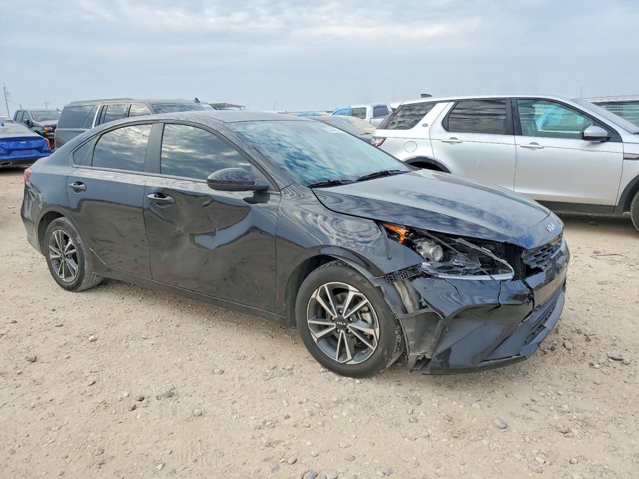 2024 Kia Forte Lx - Фото 4