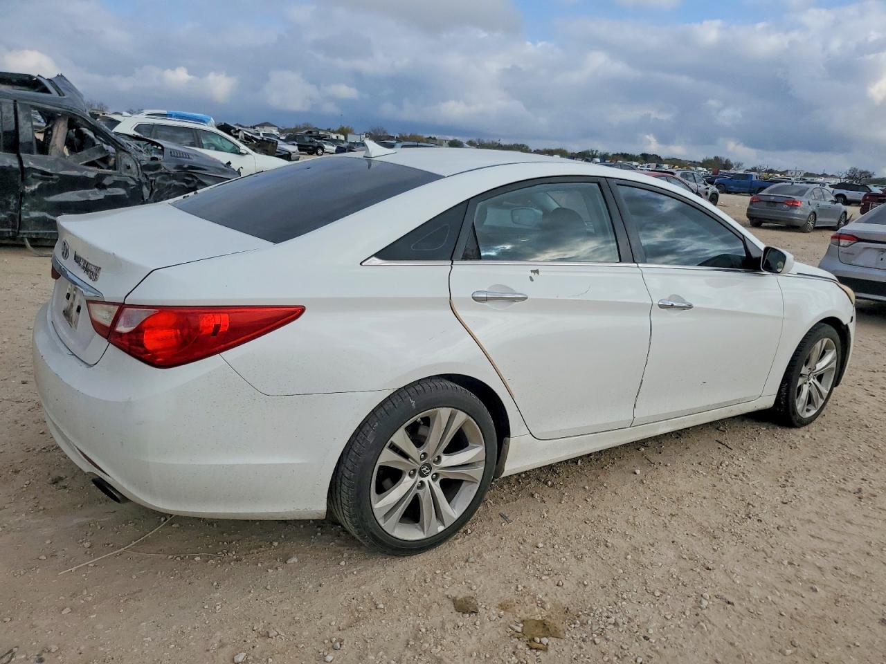 2011 Hyundai Sonata Se - Фото 3
