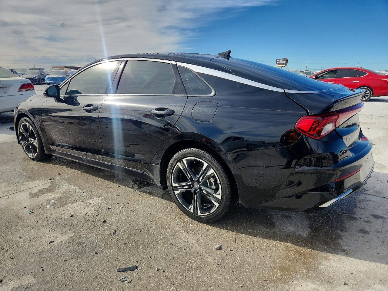 2024 Kia K5 Gt-Line - Фото 2