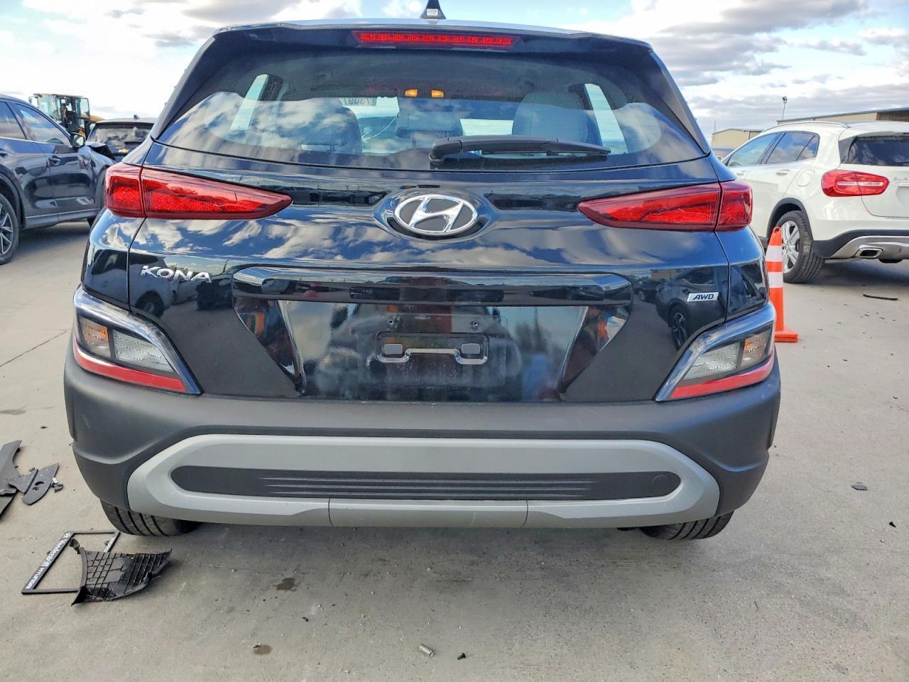 2023 Hyundai Kona Se - Image 6