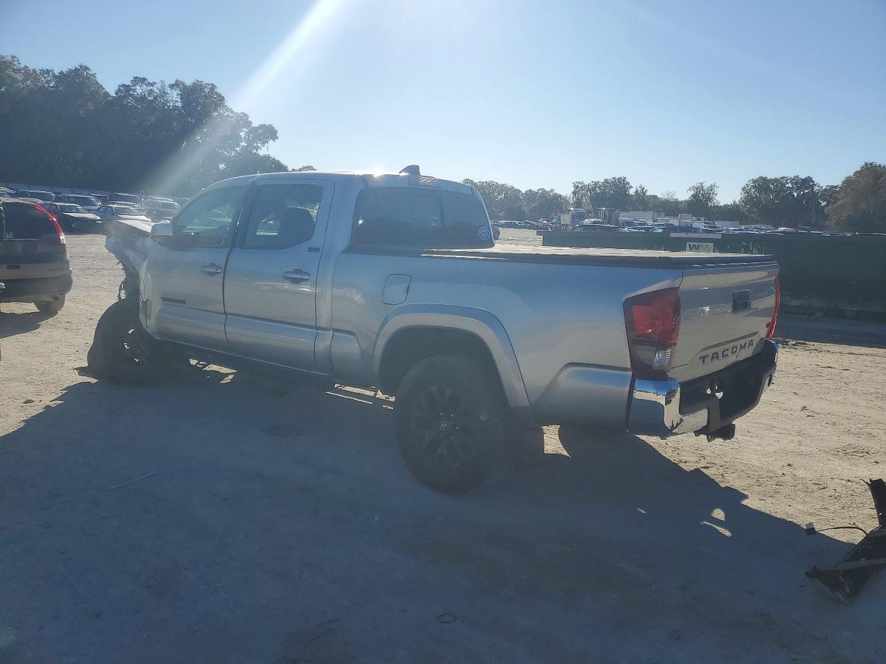 2022 Toyota Tacoma Double Cab - Фото 2