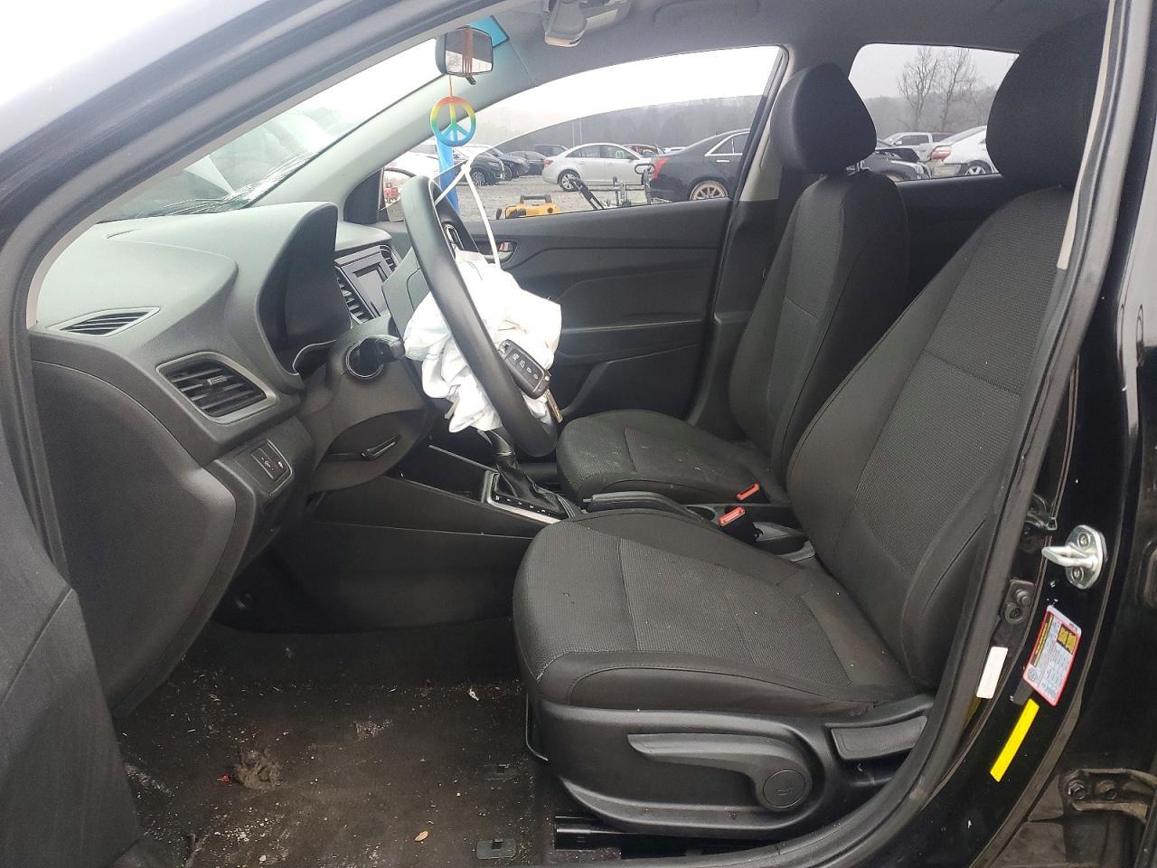 2019 Hyundai Accent Se - Фото 7