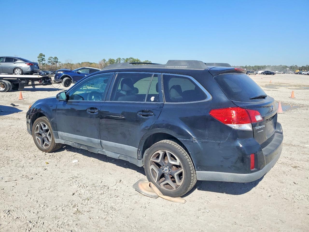 2011 Subaru Outback 2.5I Premium - Фото 2