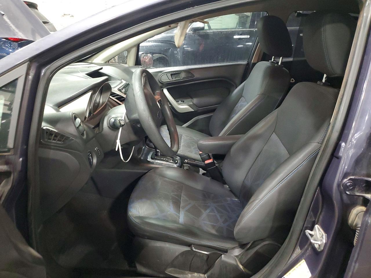 2012 Ford Fiesta Se - Image 7