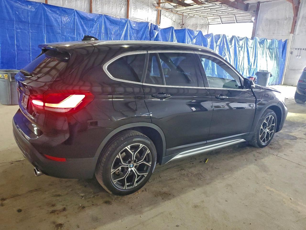 2020 BMW X1 Sdrive28I - Фото 3