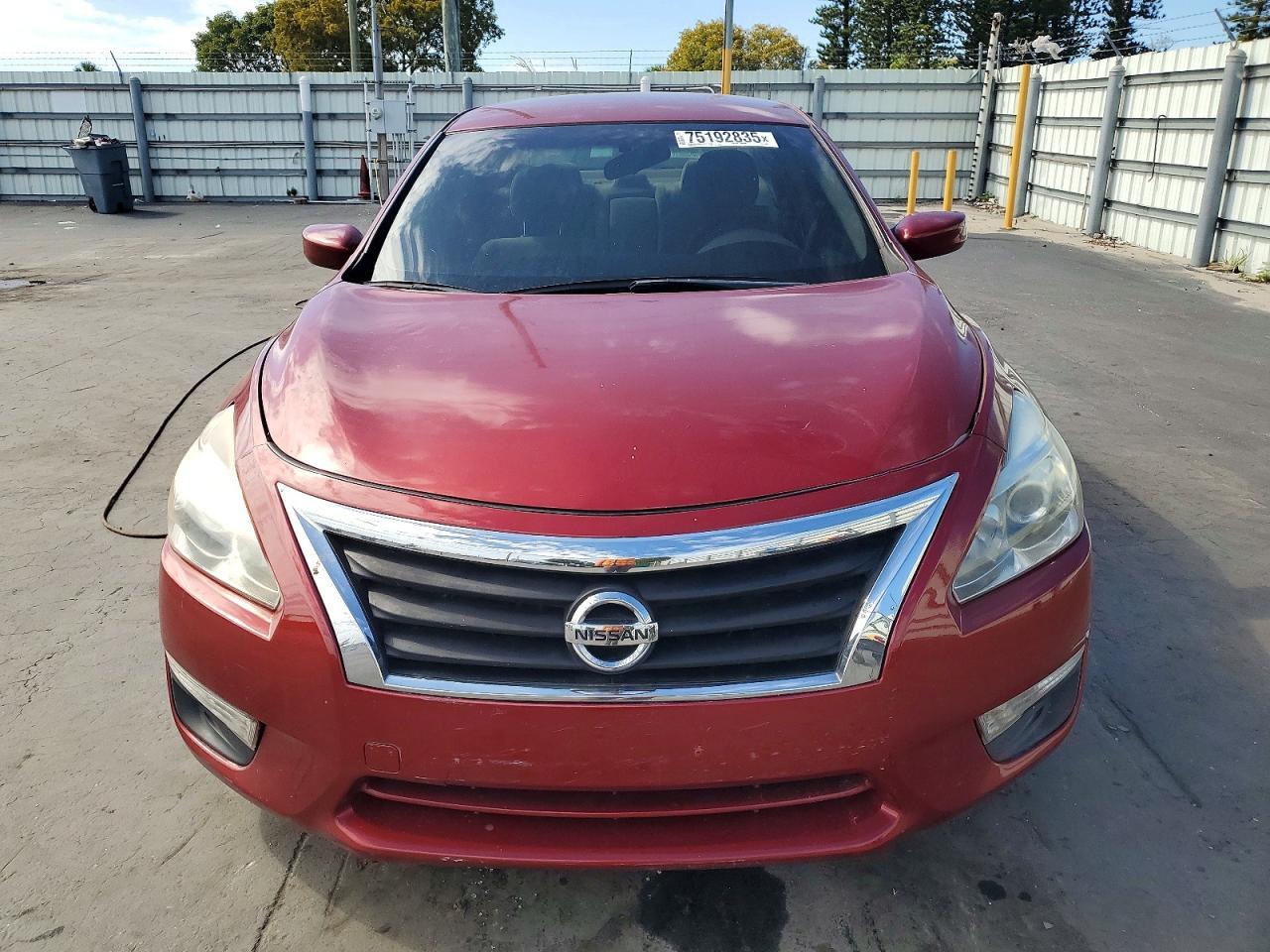 2015 Nissan Altima 2.5 - Фото 5