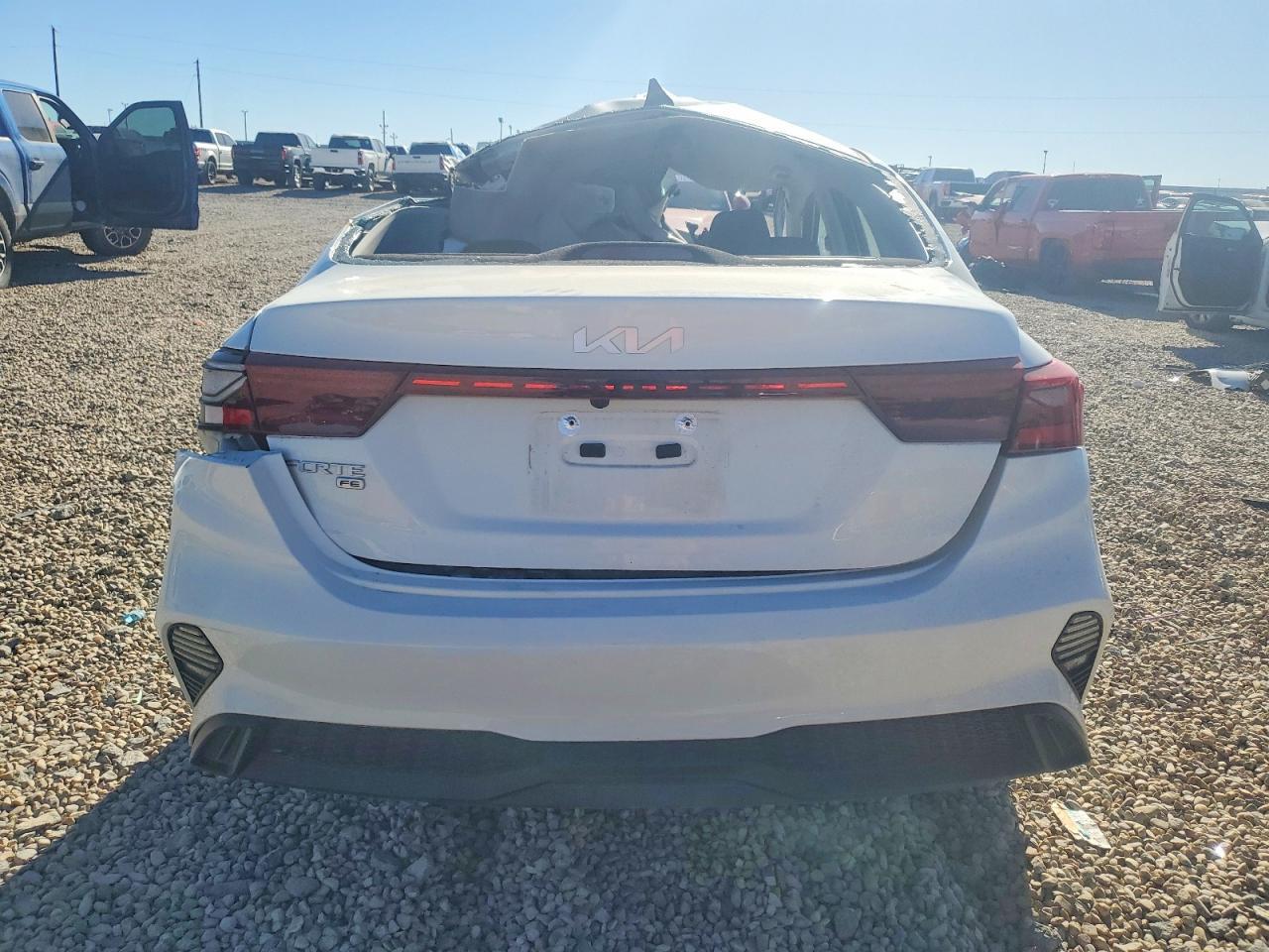 2024 Kia Forte Lx - Image 6