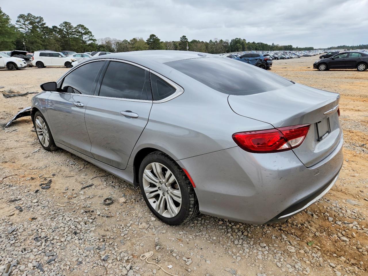 2015 Chrysler 200 Limited - Image 2