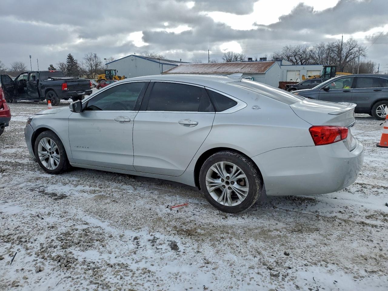 2015 Chevrolet Impala Lt - Фото 2