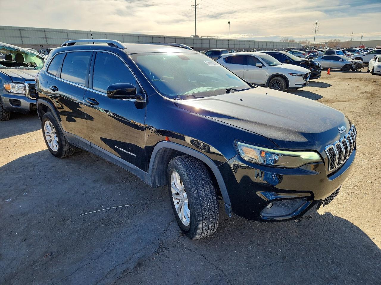 2019 Jeep Cherokee Latitude - Image 4