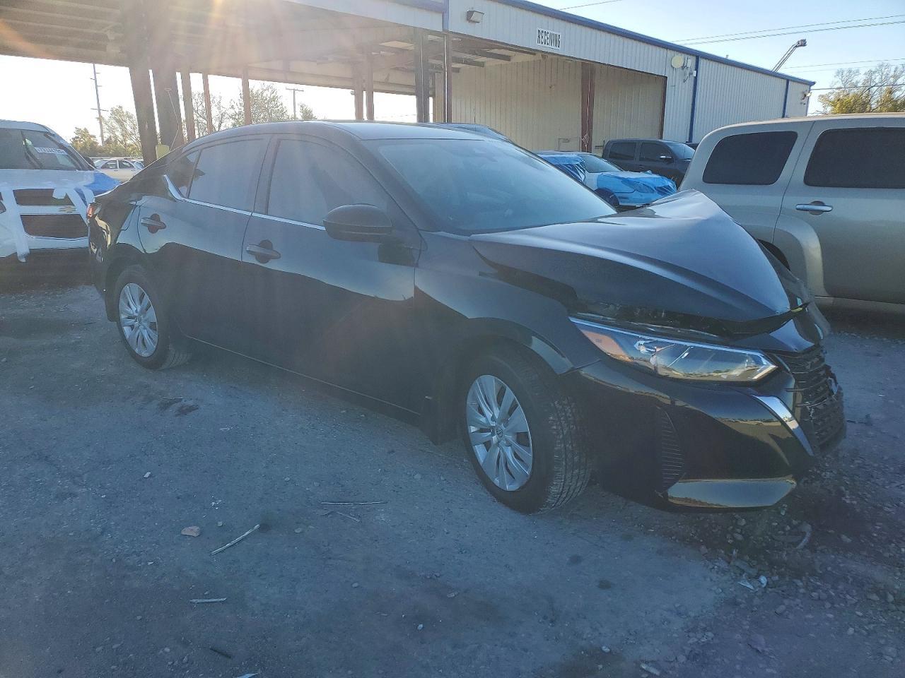 2025 Nissan Sentra S - Image 4