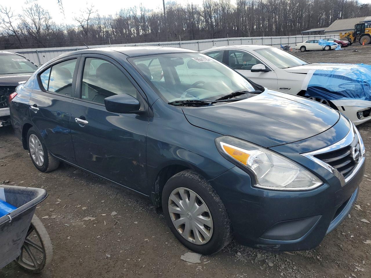 2016 Nissan Versa S - Image 4