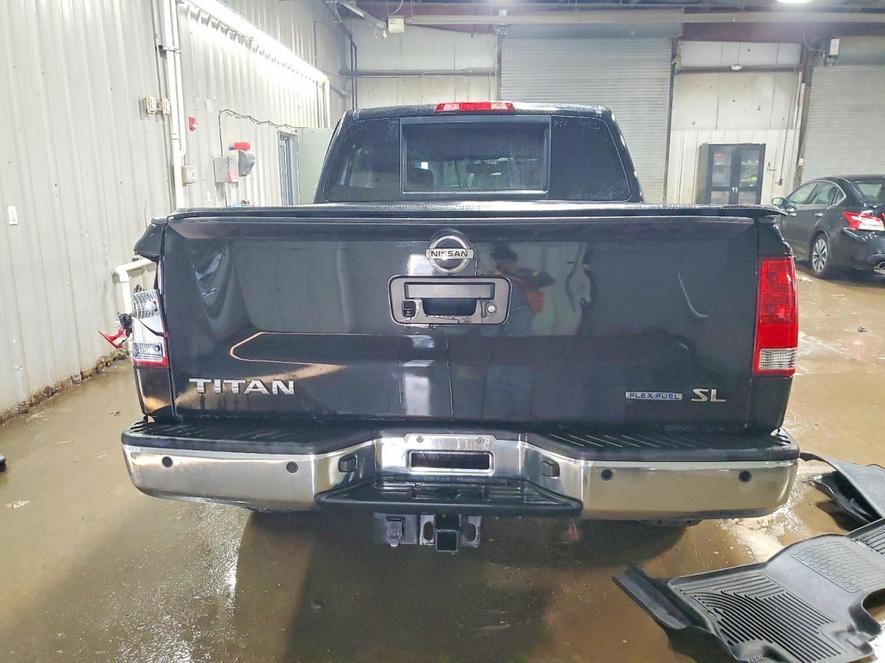 2015 Nissan Titan S - Фото 6