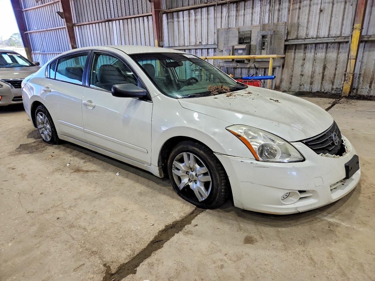 2010 Nissan Altima Base - Фото 4