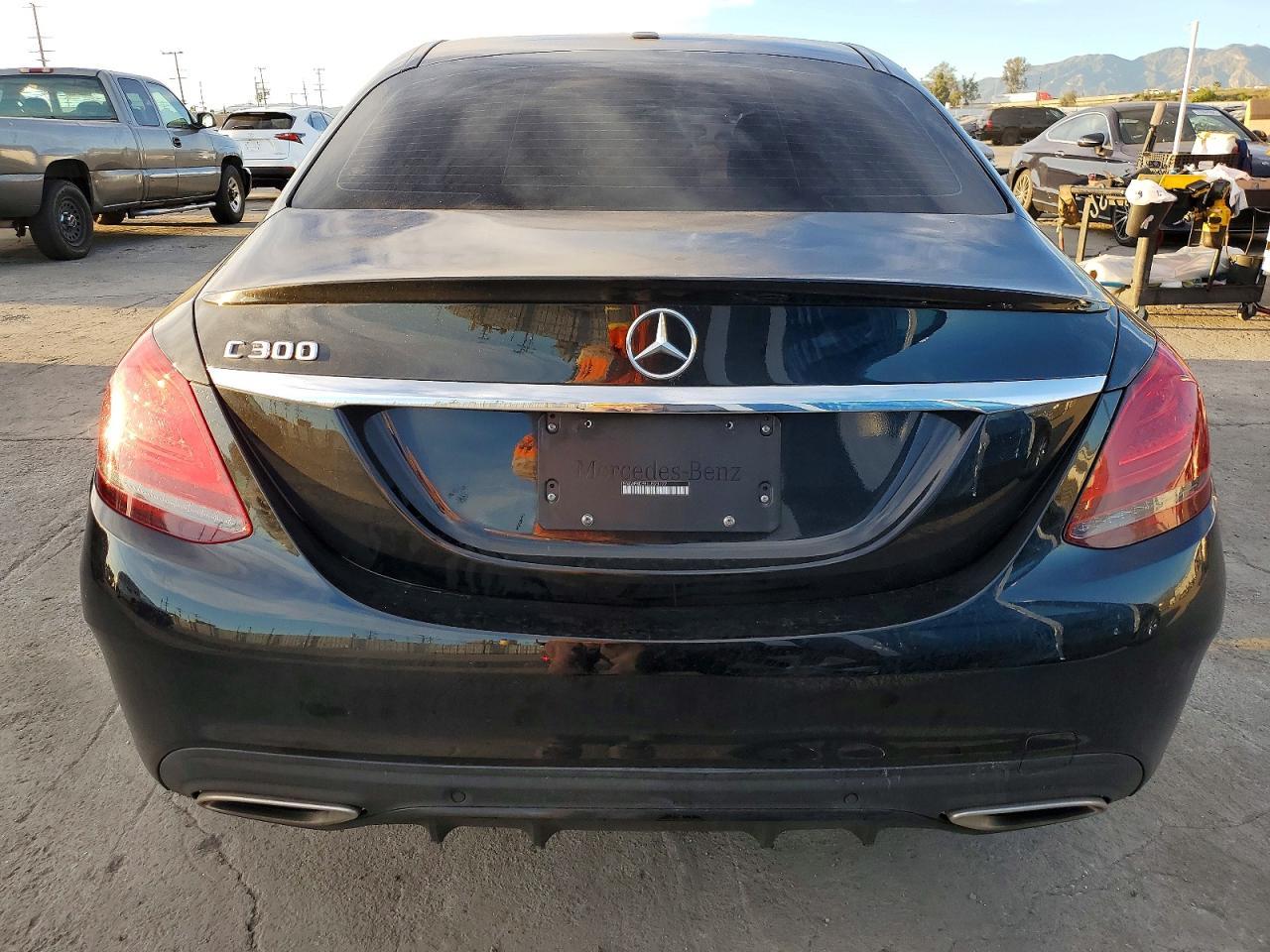 2020 Mercedes-Benz C 300 - Фото 6