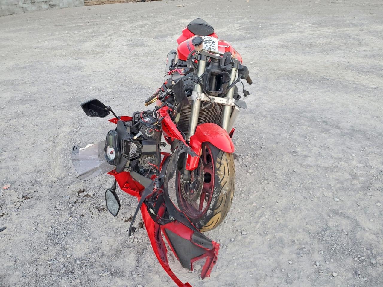 2010 Kawasaki Zx600 R - Image 2