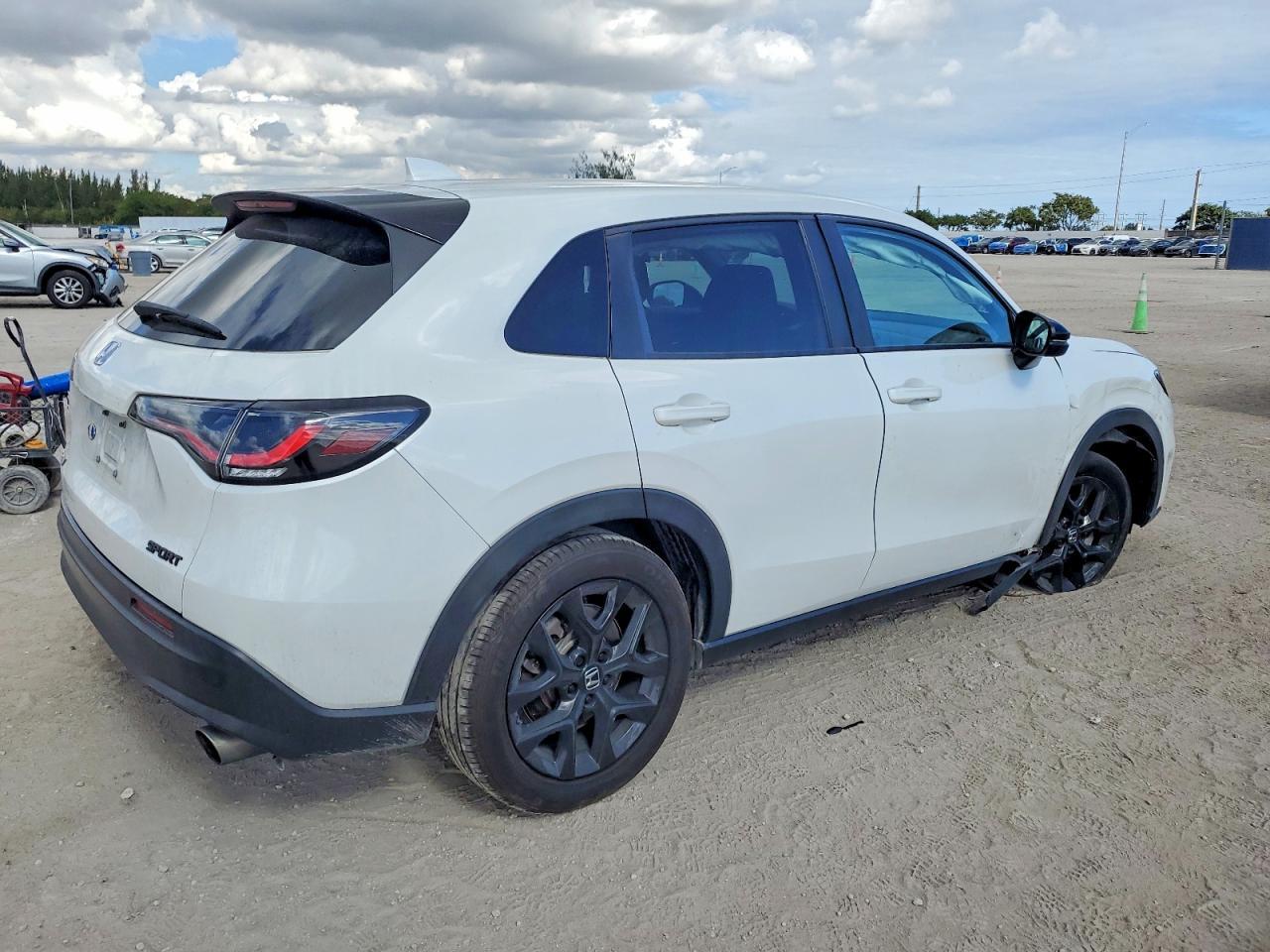 2023 Honda Hr-V Sport - Image 3