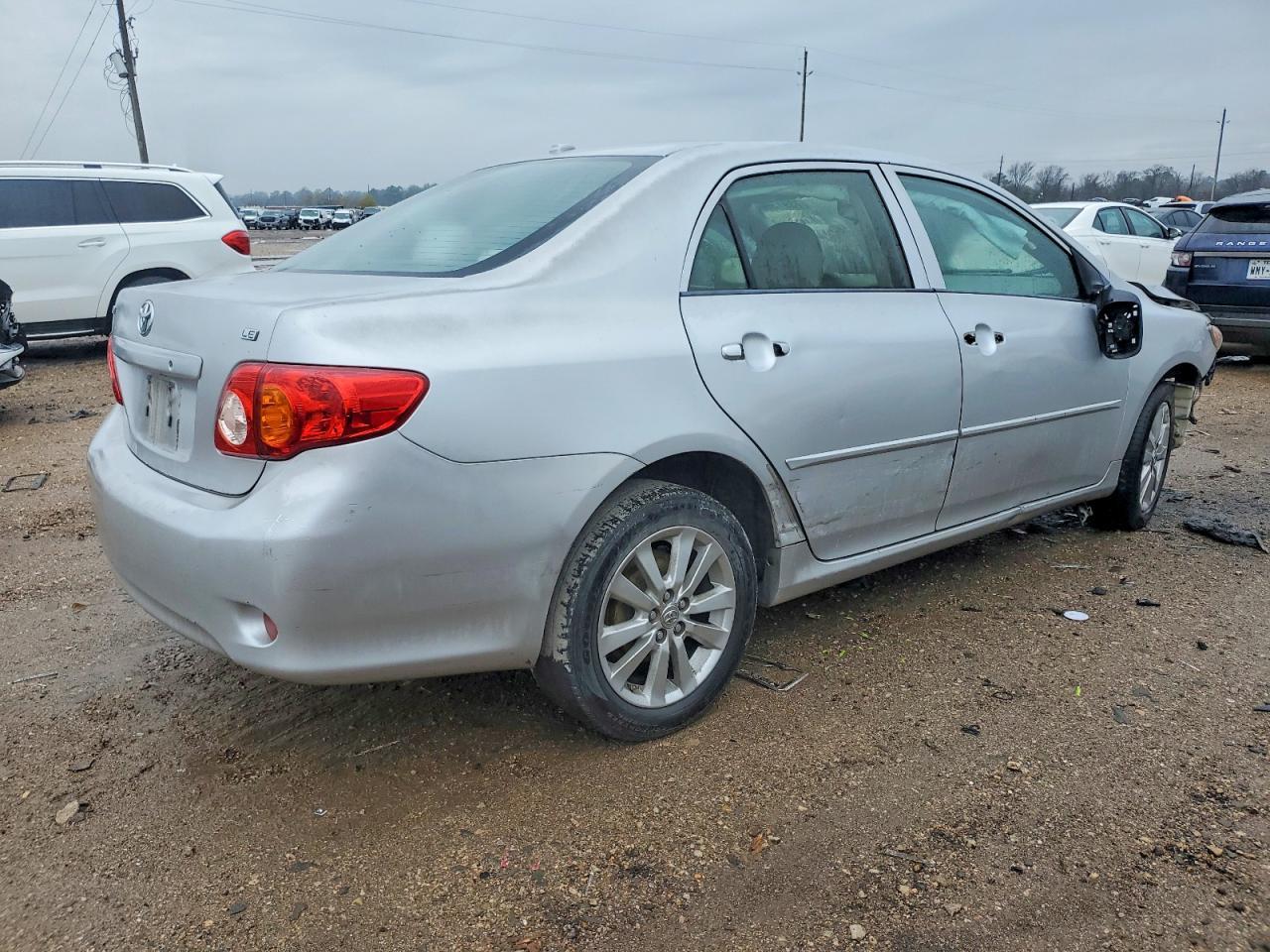 2009 Toyota Corolla Le - Фото 3