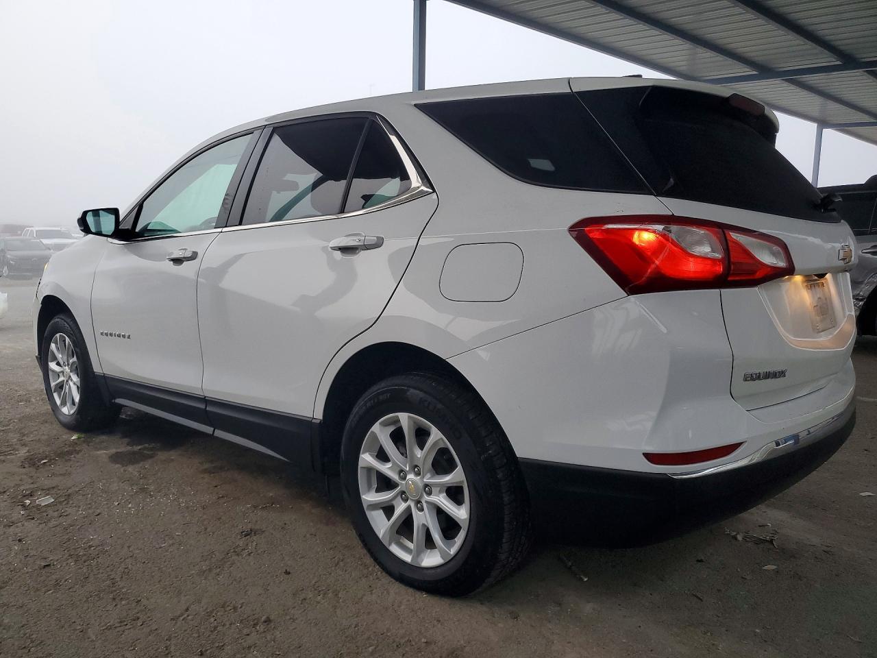 2019 Chev Equinox - Image 2