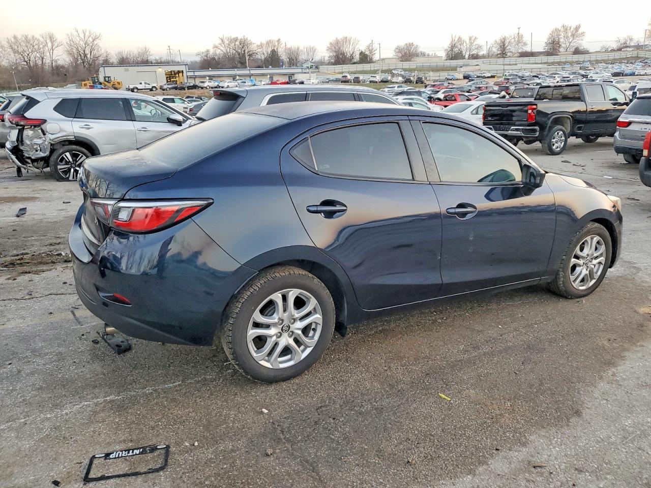 2018 Toyota Yaris Ia - Фото 3
