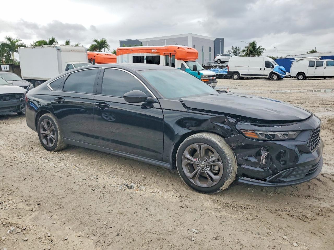 2023 Honda Accord Ex - Image 4