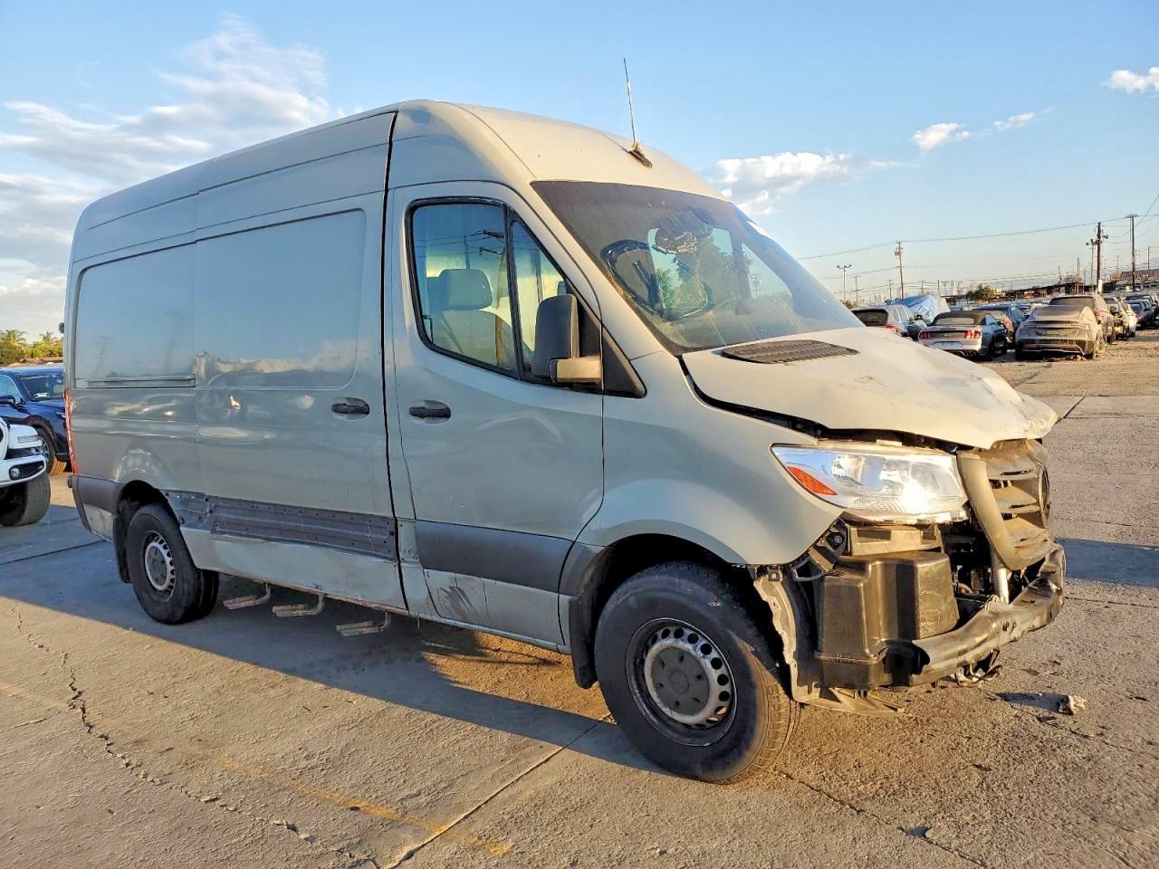 2019 Mercedes-Benz Sprinter 2500/3500 - Фото 4
