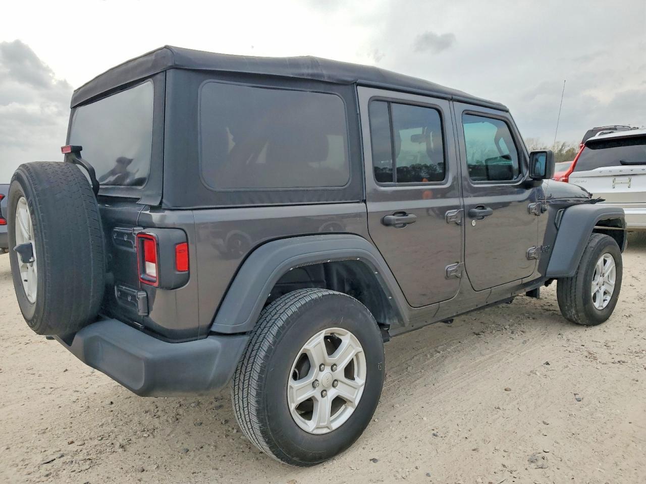 2022 Jeep Wrangler Unlimited Sport - Image 3