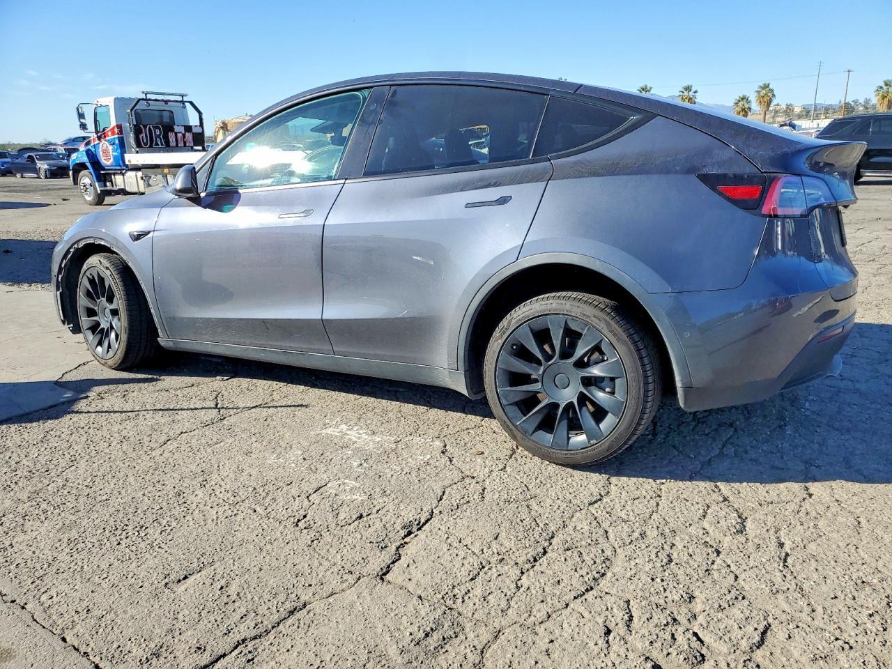 2021 Tesla Model Y - Image 2