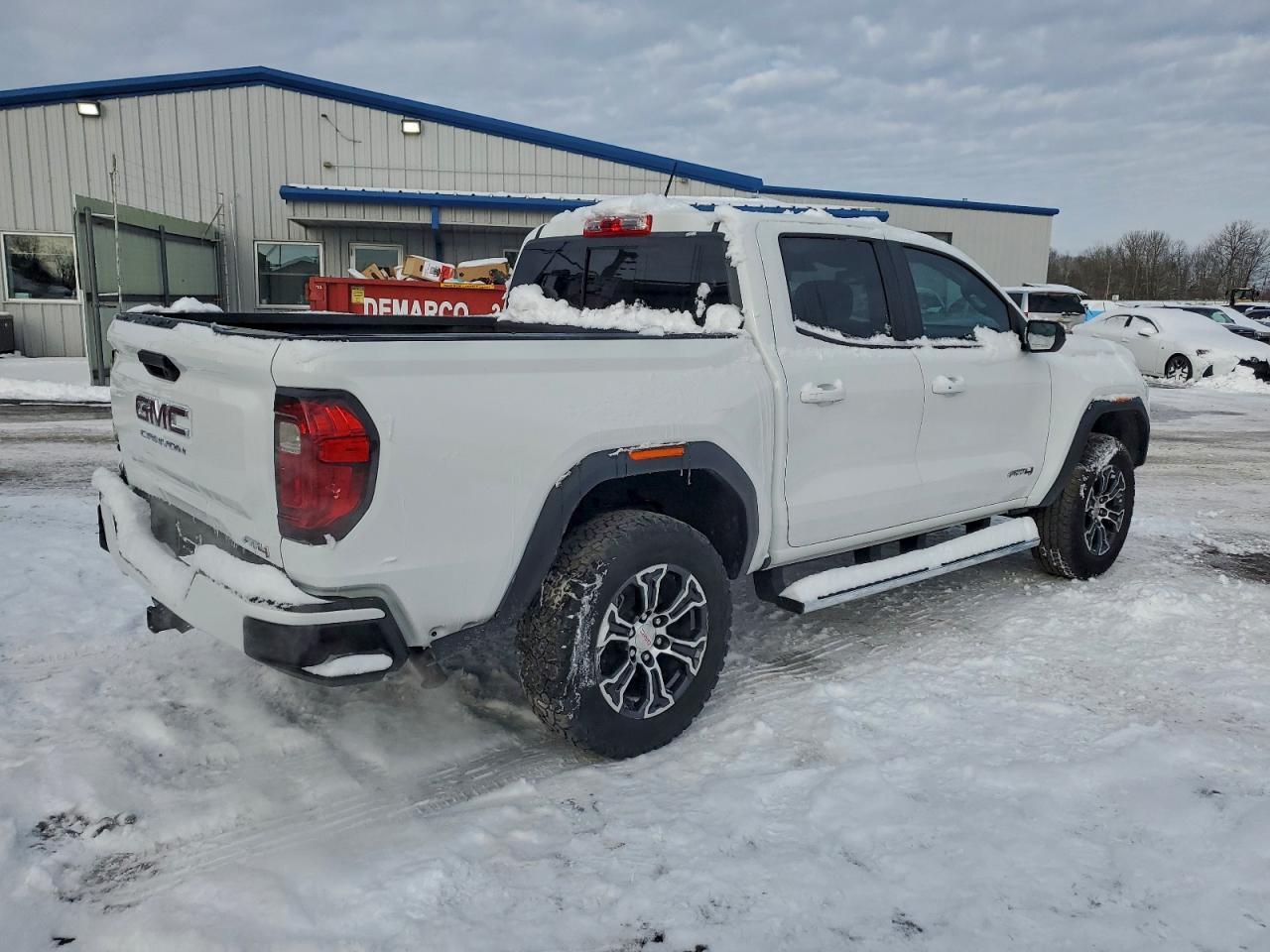 2024 GMC Canyon At4 - Фото 3