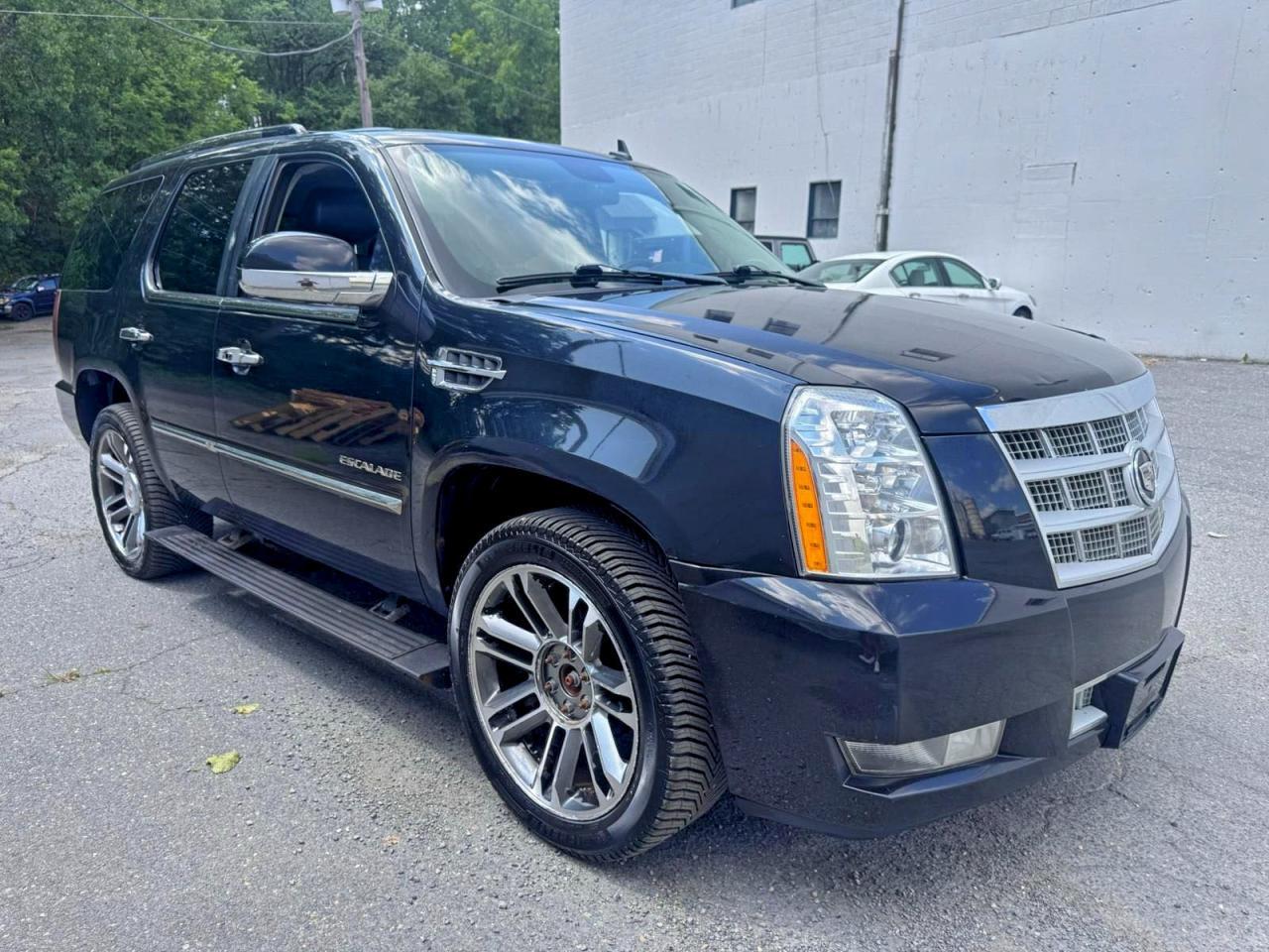 2012 Cadillac Escalade Premium