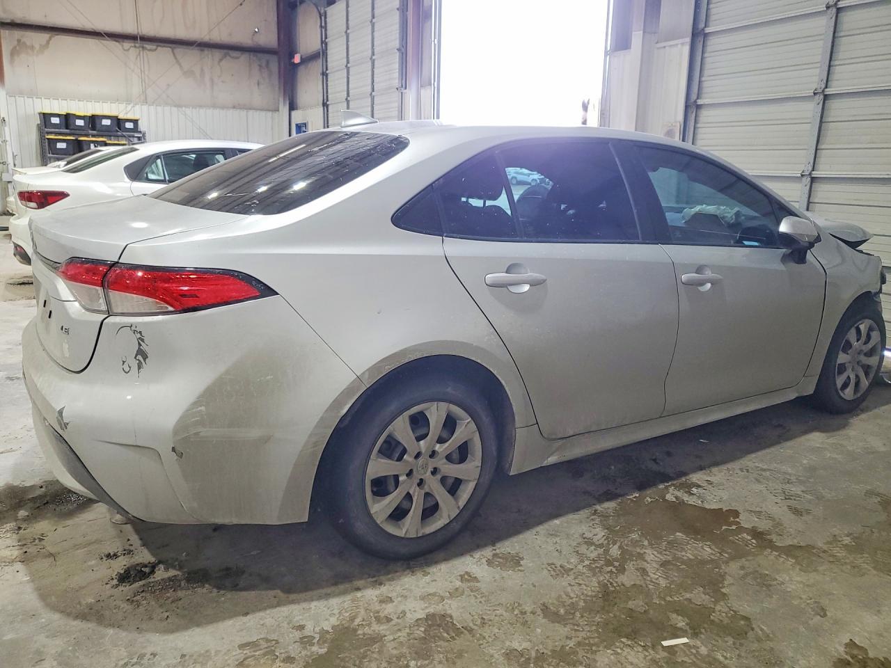 2021 Toyota Corolla Le - Image 3